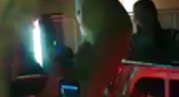 Stepmom ໄດ້ຮັບ fucked ໂດຍ stepson.