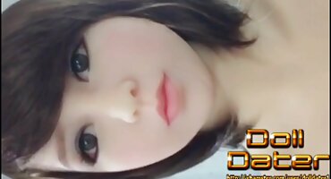 Bitch Skinny fucks ກັບຄົນຮັກຂອງນາງ.