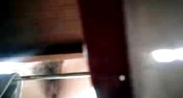 ຜິວເນື້ອສີຂາວ fucking ໃນຫ້ອງການ.