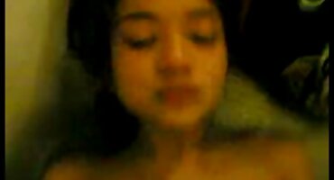 ຄວາມງາມ teases ຊ່ອງຄອດໃນວິທີການ sophisticated.