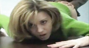 ການຈູບ Cherr K ຄູ່ກັບນັກອິດສະຫຼະ.