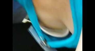 ເພດກະຕຸ້ນໃຫ້ຫຼິ້ນກິລາ.