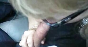 ແມ່ຍິງມັກແມ່ masseuse ພໍໃຈລູກຄ້າ.