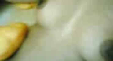 Asshole ຂອງ Marica Chanel ແມ່ນກະຕຸ້ນໂດຍນວດສີດໍາ.