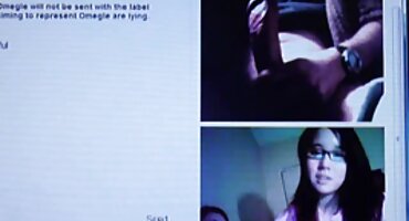 ຜິວເນື້ອສີຂາວ fucked ໃນ pussy ແລະກົ້ນທີ່ມີສີ່.