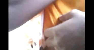 ຄູ່ຜົວເມຍສັ່ນຕຽງດ້ວຍການຮ່ວມເພດ.