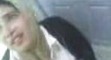 Ebony fucks ກັບສີຂາວ.