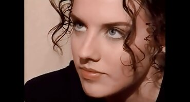 Fuck ແມ່ຍິງລັດເຊຍໃນກົ້ນ.