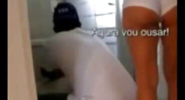 ເຂົາຕ້ອງການທີ່ຈະມີເພດໃນ threesomes.