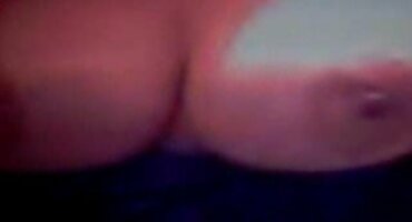 ເພື່ອນ fucks ຍິງທີ່ມີມະເຮັງໃນຂະນະທີ່ມີຄວາມມ່ວນ.