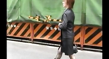 ເດັກຍິງບໍ່ໄດ້ປະຕິເສດແວ່ນຕາ fucking.