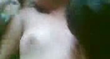 Milf ມີເພດສໍາພັນກັບຫມູ່ຂອງລູກຊາຍຂອງນາງ.