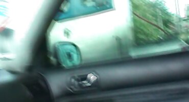 ຜິວເນື້ອສີຂາວ fucked ໂດຍຜູ້ຊາຍສີດໍາ. Fucked ຈາກທາງຫລັງ