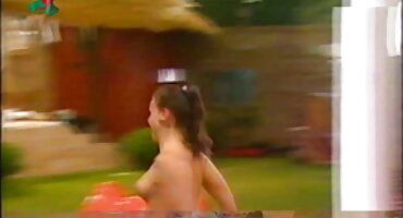 Veronica ມາຮອດສາທາລະນະລັດເຊັກ.