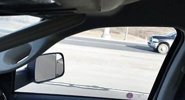 ການຕໍ່ສູ້ເພື່ອຫົວໃຈຂອງເຮໂຣທີ່ມີເພດສໍາພັນ lesbian.