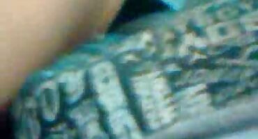 ຜິວເນື້ອສີຂາວໃສ່ກ້ອງຖ່າຍຮູບແລະ masturbating.