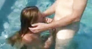 ຮັງກາຣີມີເພດສໍາພັນກັບ hunksy