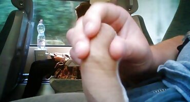 ສີຂາວແມ່ນໃຫ້ Ambal ສີດໍາເນື່ອງຈາກຫນີ້ບັດ.