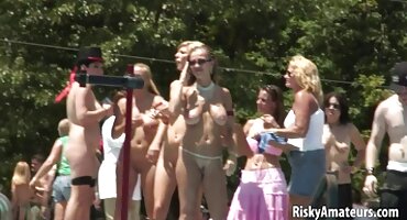 ການຫລໍ່ດ້ວຍ Ale Ka