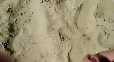 ຜູ້ຊາຍສີດໍາເປີດເປັນ bitch ຜິວເນື້ອສີຂາວ fucking.