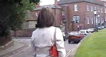 ເດັກຍິງຮັກທີ່ຈະໃຫ້ blowjob.