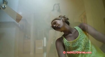 ການຮ່ວມເພດທາງຮູທະວານກັບ Skinny.