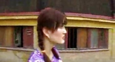 ເດັກຍິງລັດເຊຍ fucked ໂດຍຄົນແປກຫນ້າໄຂມັນ.