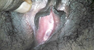 ແມ່ຍິງມັກແມ່ມີເພດສໍາພັນມ່ວນໂດຍໃຊ້ dildaki.