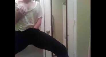 ອູແກຣນ Amaris ໄດ້ຮັບ fucked ໂດຍຄູສອນຂັບລົດ.