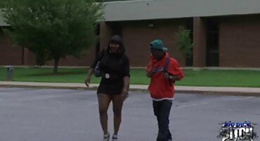 Cashie ເງິນສົດ sneaked ເຂົ້າໄປໃນເຮືອນຂອງນັກສະແດງ porn ກັບ fuck.