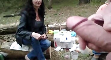 ຄອບຄົວແມ່ນສຽງຮ້ອງທີ່ຂີ້ຕົມ