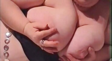 ລູກໄກ່ຈາກລັດເຊຍ provoke guy ໃນ Gangbang ໄດ້.