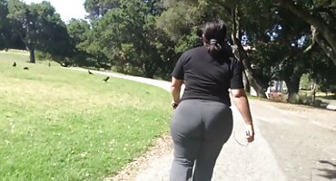 Hohluha fucks ແລະກືນກິນກັບ.